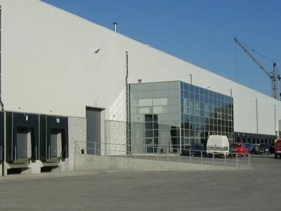 002 Bokserska Office & Distribution Center