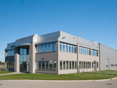 Budynek produkcyjno-magazynowy z biurem na sprzedaż w Niepołomicach. Gotowe zaplecze dla Twojej firmy